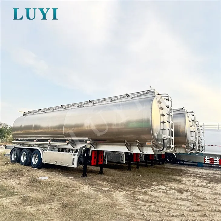 Gach-Alúmanam Trí-Trucail Umar Ola